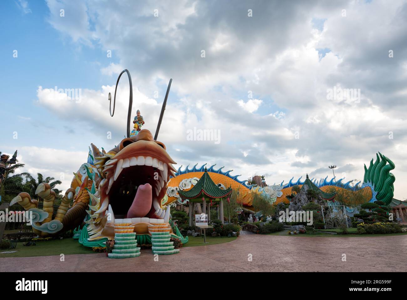 Johor, Malaysia, - Feb 8, 2019: A grand scenic traditional colourful chinese dragon temple in Yong Peng, Johor Malaysia - World`s largest and longest Stock Photo